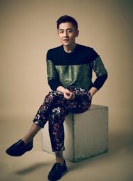 来到你的世界咖啡厅老板的扮演者介绍、是谁演的？