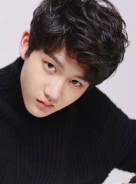 我有特殊沟通技巧少年荆楚的扮演者介绍、是谁演的？