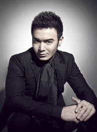 那江烟花那江雨皇上的扮演者介绍、是谁演的？