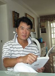 以父之名郝仁的扮演者介绍、是谁演的？