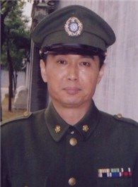 夜天子老臣的扮演者介绍、是谁演的？