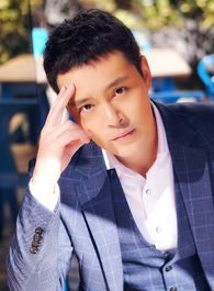 婚姻历险记周总的扮演者介绍、是谁演的？