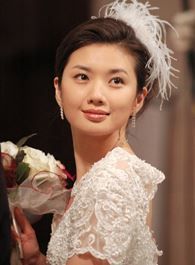 老妈的桃花运姚荣的扮演者介绍、是谁演的？