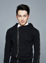 侠探简不知白马的扮演者介绍、是谁演的？