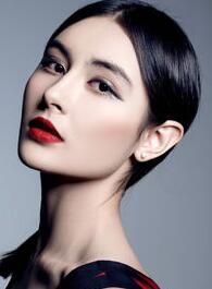 都是一家人麦丽娅的扮演者介绍、是谁演的？