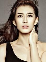 冰火奇缘秘书小蜜的扮演者介绍、是谁演的？