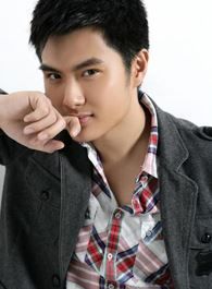 布衣天下苏默林的扮演者介绍、是谁演的？