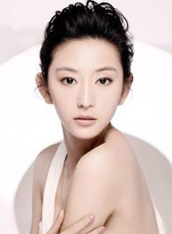 红楼梦秦可卿的扮演者介绍、是谁演的？