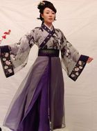 纳妾记白素梅的扮演者介绍、是谁演的？