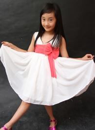 诚忠堂童年莲花的扮演者介绍、是谁演的？