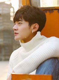 闺蜜圈肖然的扮演者介绍、是谁演的？