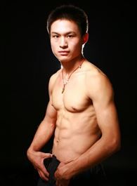 绝杀56秋野的扮演者介绍、是谁演的？