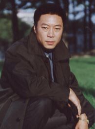 绝命后卫师李必藩的扮演者介绍、是谁演的？