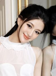 北上广依然相信爱情白露露的扮演者介绍、是谁演的？