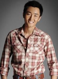 包青天外传包拯的扮演者介绍、是谁演的？