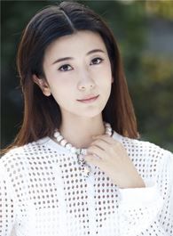 奔跑吧依兰连依兰的扮演者介绍、是谁演的？