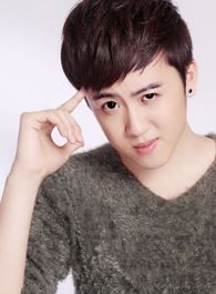 他来了,请闭眼小罗的扮演者介绍、是谁演的？