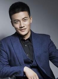 霍去病传奇李闳的扮演者介绍、是谁演的？