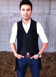 云巅之上梅导的扮演者介绍、是谁演的？