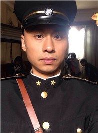 绝杀56冯老念的扮演者介绍、是谁演的？