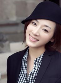 仙剑奇侠传三圣姑的扮演者介绍、是谁演的？