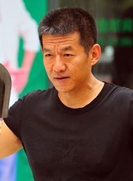 敢问芳名温良俭的扮演者介绍、是谁演的？