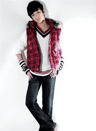 神犬小七第3季刘跃的扮演者介绍、是谁演的？