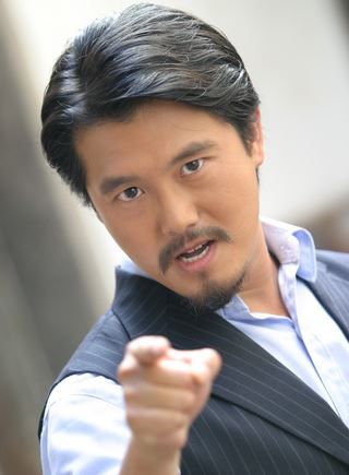 人间规则骆爷的扮演者介绍、是谁演的？