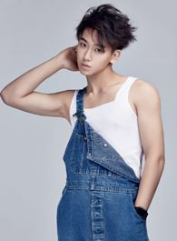 同学今天也很和睦何月的扮演者介绍、是谁演的？