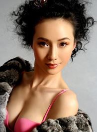 金粉世家小梅的扮演者介绍、是谁演的？