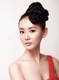 新还珠格格眉儿的扮演者介绍、是谁演的？