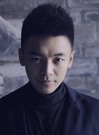 大叔与少年小果的扮演者介绍、是谁演的？