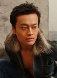 繁城之下牛不厌的扮演者介绍、是谁演的？