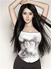 反骗警察谢冠兰的扮演者介绍、是谁演的？